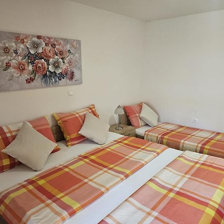 Apartments Kovac Makarska Quarto foto