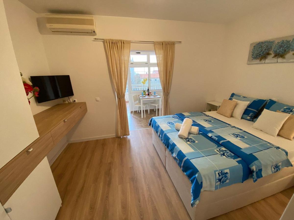 Apartments Kovac Makarska Exterior foto