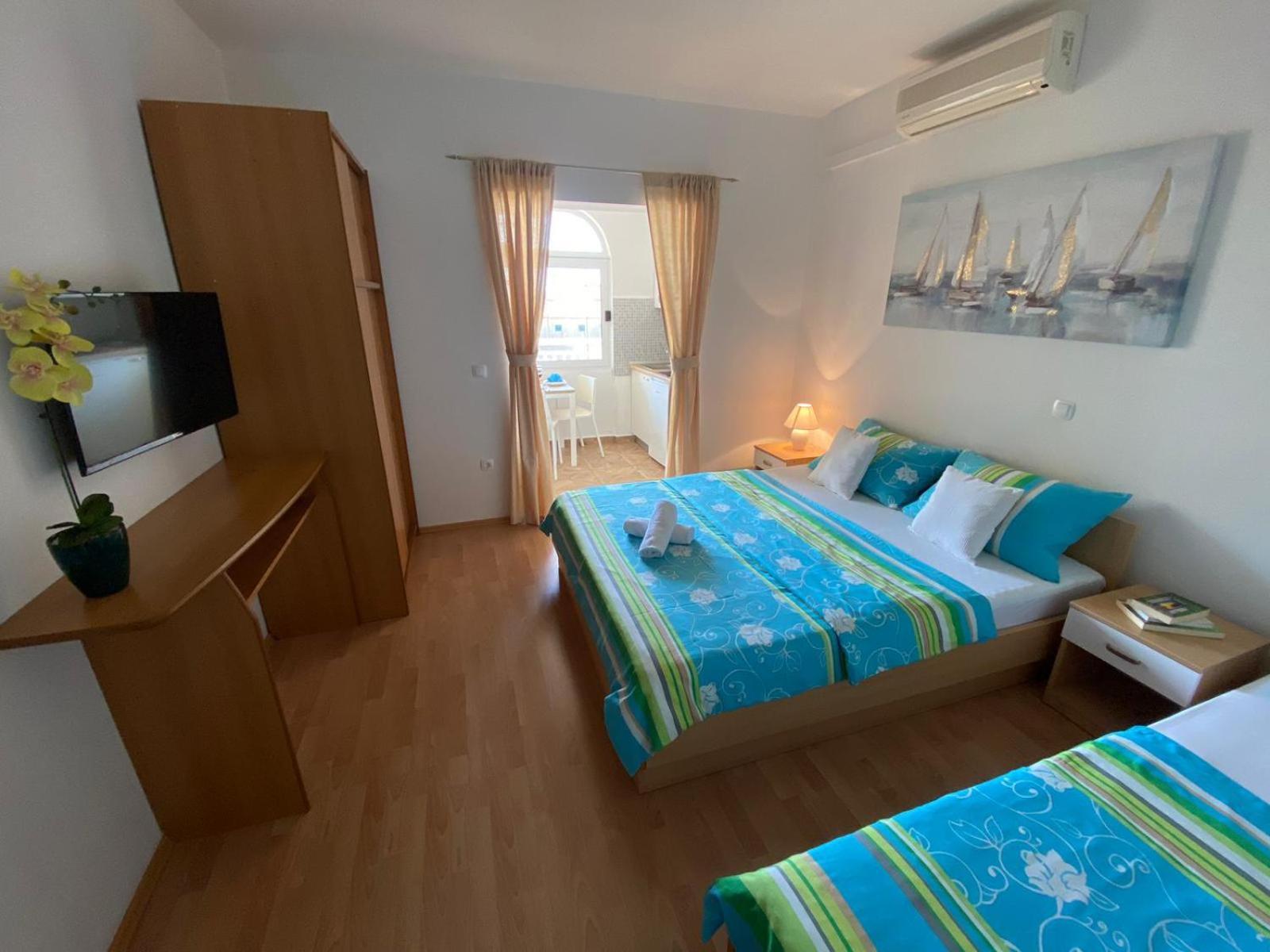 Apartments Kovac Makarska Quarto foto