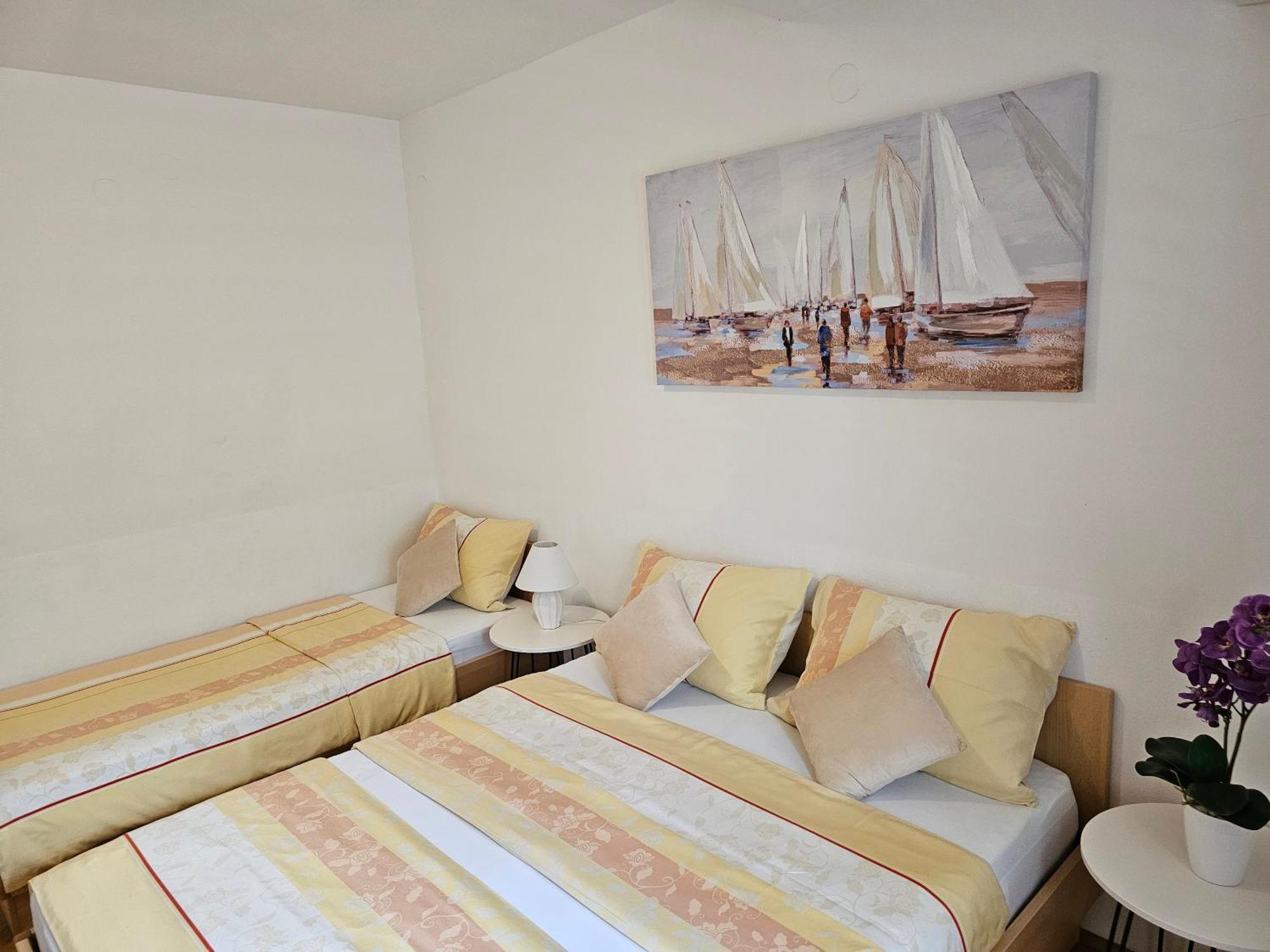 Apartments Kovac Makarska Quarto foto