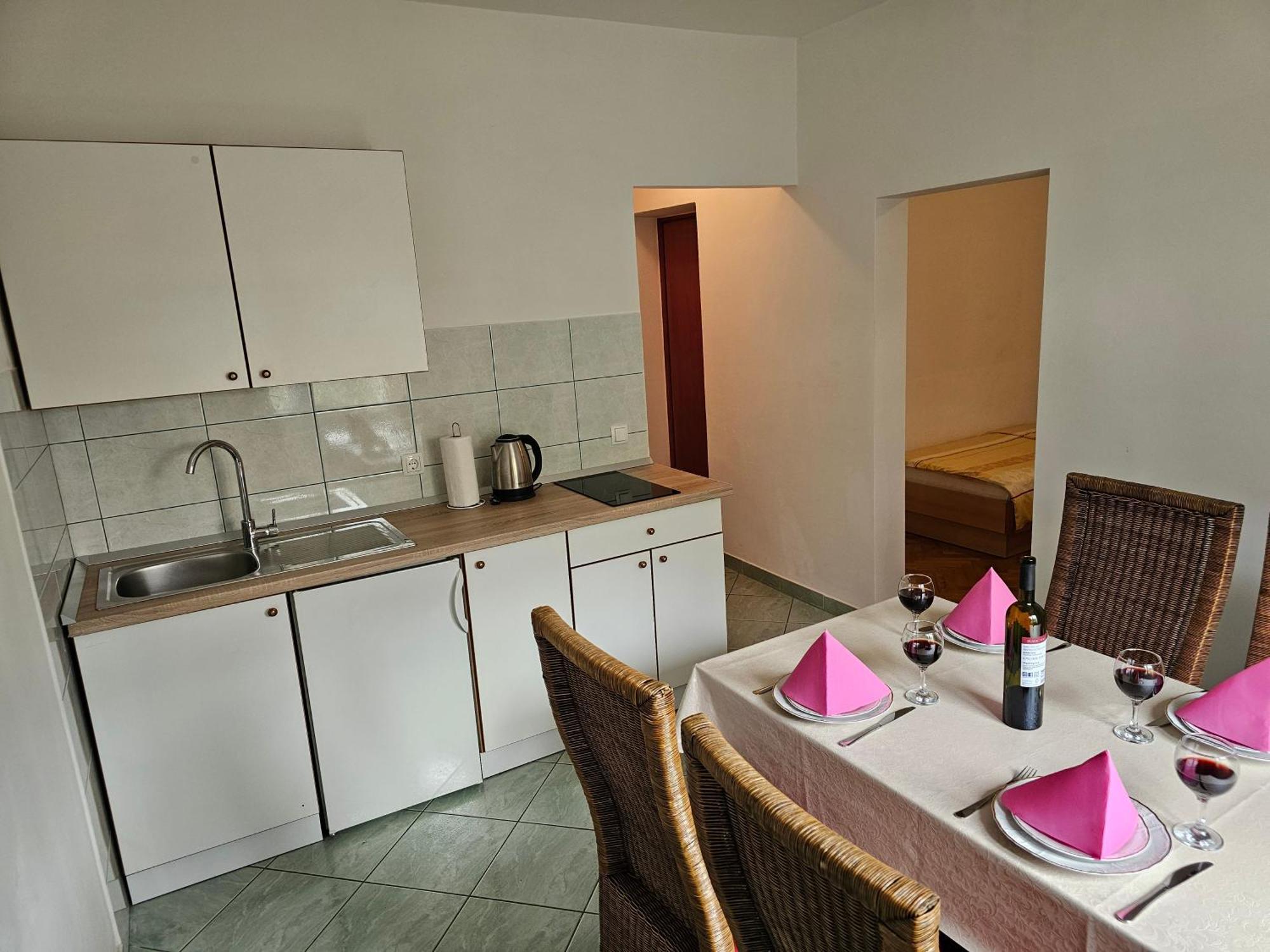 Apartments Kovac Makarska Quarto foto