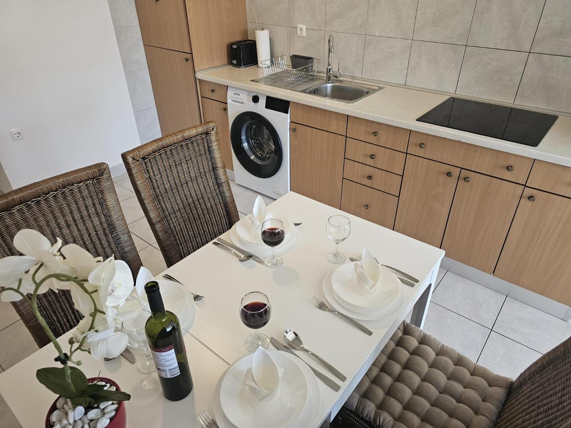 Apartments Kovac Makarska Quarto foto